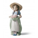 Lladrò LA BIMBA DEL PRATO Bountiful Blossoms Girl Figurine