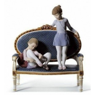 Lladrò PRONTE PER LE PROVE Ready for Practice Ballet Girls Figurine. Limited Edition