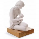 Lladrò VINCOLO VITALE A nurturing bond mother figurine